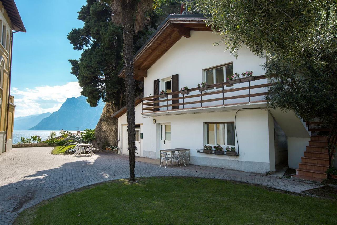Apartments Suster Torbole Sul Garda Bagian luar foto