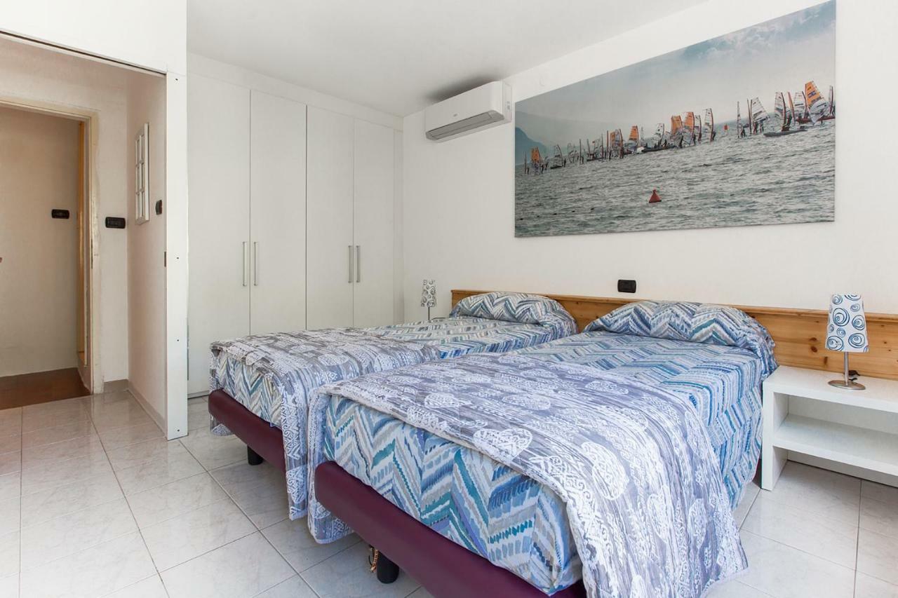 Apartments Suster Torbole Sul Garda Bagian luar foto