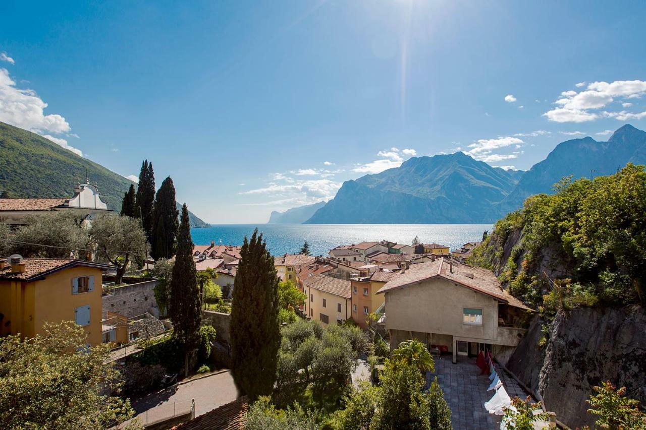 Apartments Suster Torbole Sul Garda Bagian luar foto